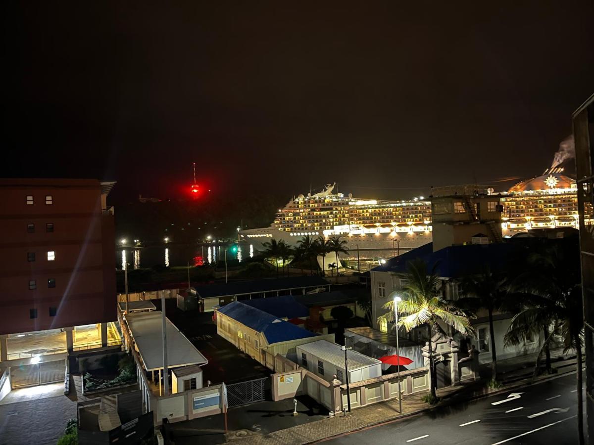 39 Harbour View *
