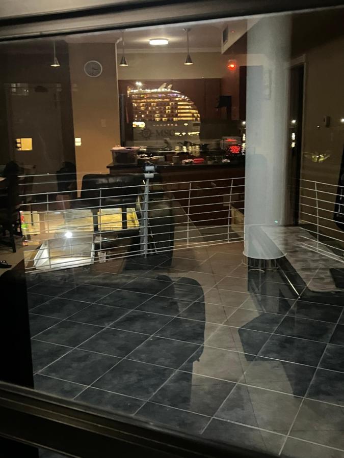 39 Harbour View