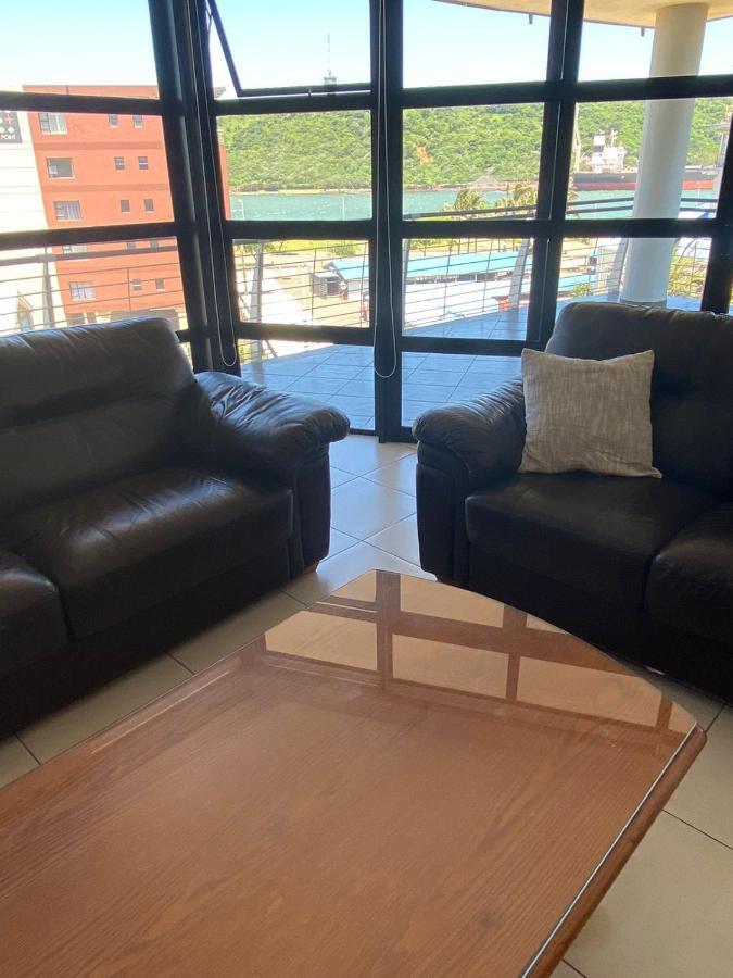 39 Harbour View Apartment *